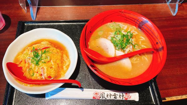 「醤油ラーメン天津飯セット」@風神雷神RA-MENの写真