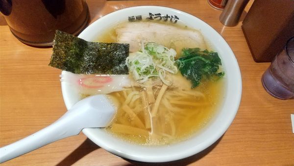「醤油ラーメン870円」@麺屋 ようすけ 東京ラーメンストリート店の写真