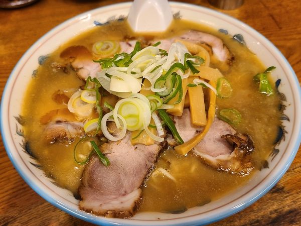 「旭川醤油チャーシュー大」@渡なべの写真