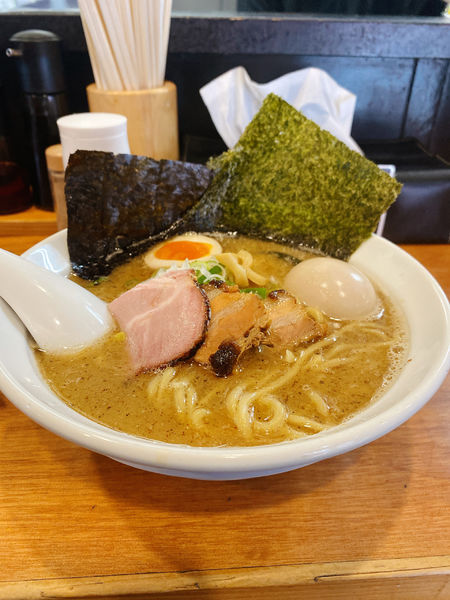 「煮干しとんこつ」@大津家の写真