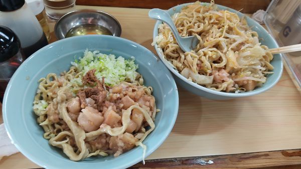 「富士丸ラーメン　しろ」@ラーメン富士丸 明治通り都電梶原店の写真