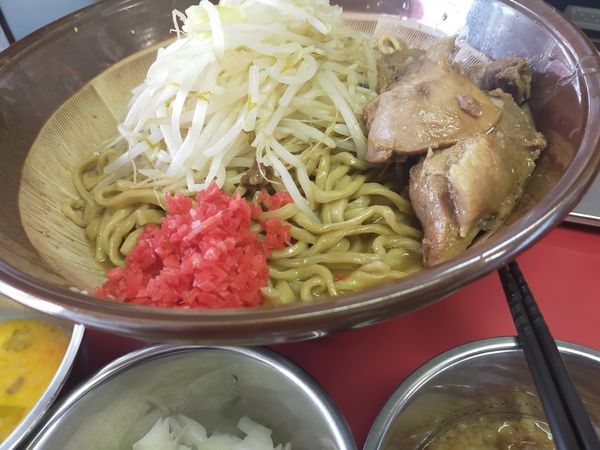 「味噌大・麺増600・生卵・玉葱（麺硬め・大蒜・脂別・紅生姜）」@ラーメンハイキックの写真