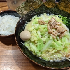 横浜家系ラーメン 壱角家 新宿5丁目店の画像