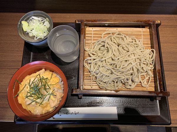 「蕎麦親子丼（小）セット」@車やの写真