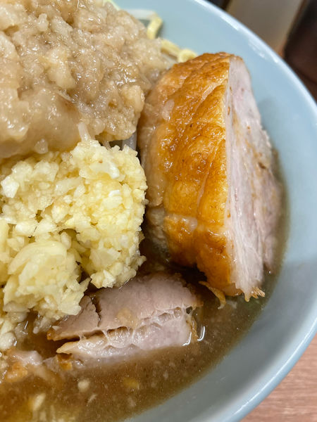 「ラーメン中盛　麺固め・ヤサイ少なめ・ニンニクアブラマシ」@ラーメン やまや 本店の写真