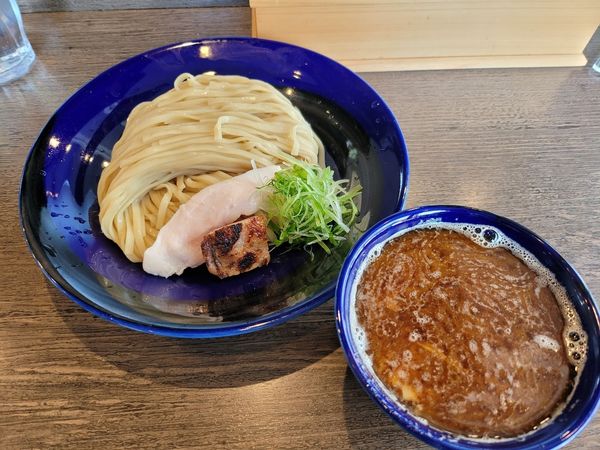 「ゲリラ限定　地鶏白湯つけそば　大盛」@らーめん楓の写真