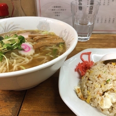 食堂二宮の画像