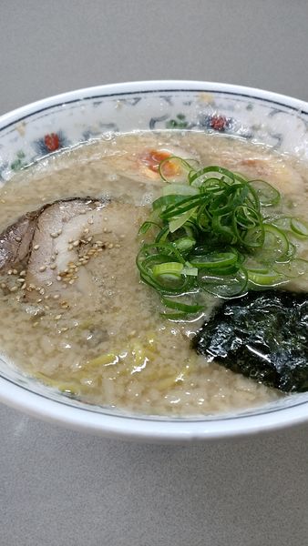 「特製背脂4倍醤油そば（750円税込）+半ライス（100円税）」@ラーメン・ぶーけの写真