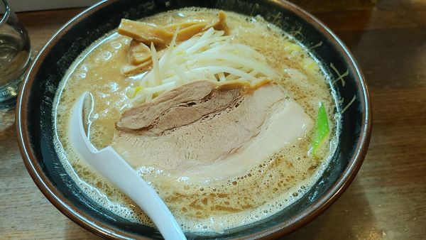 「信州味噌らあめん　中盛　細麺」@らあめん 寸八 総本店の写真