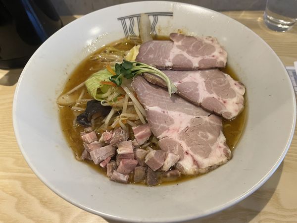 「味噌ラーメン」@ビブグルメンの写真
