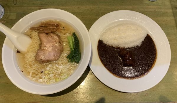 「支那そば＋半カレーセット 1000円」@インディアン 池上店の写真