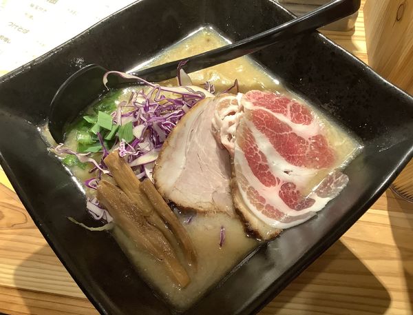 「味噌　＋　肉増し」@バロンヌードルの写真