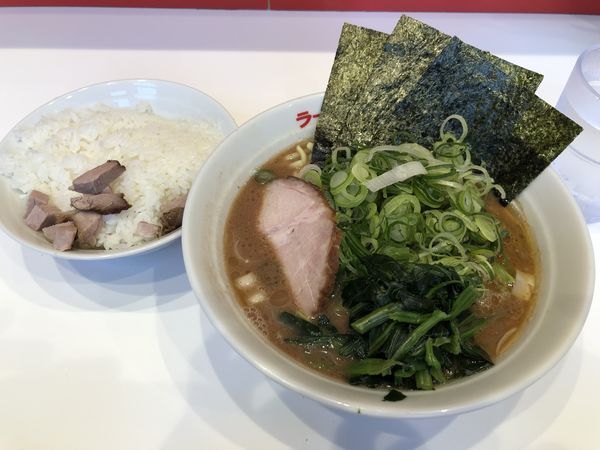 「らーめん並　九条ネギ」@ラーメン 三浦家の写真