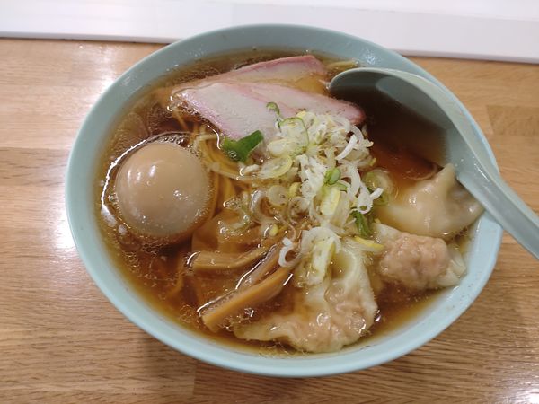 「ワンタンチャーシューメン」@翠松楼 中山競馬場店の写真