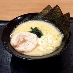横浜家系ラーメン吉岡家 ゆめタウン出雲店の画像