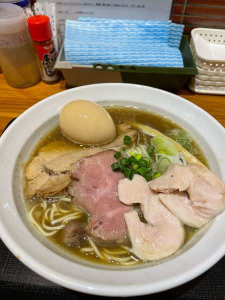 「特製煮干しそば」@つけめん・らーめん・煮干そば 金狼の写真