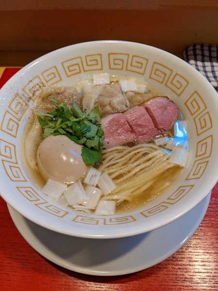 「鴨塩らーめん＋マキシマムこい味玉＋鴨ワンタン」@鴨だしらーめん 鴨福の写真