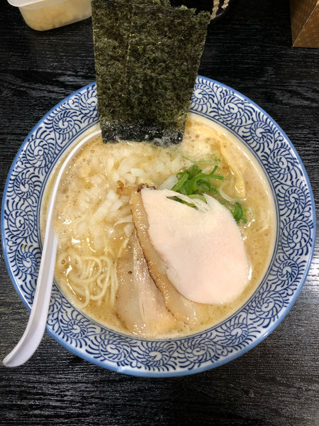 「濃厚醤油鶏白湯ラーメン」@麺屋 沼田の写真