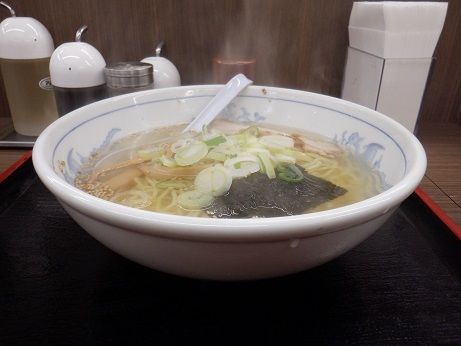 「塩ラーメン」@福しん バス通り店の写真