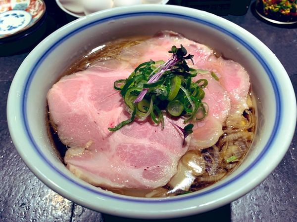 「SUPREME（特製ラーメン）太麺 1150円」@駄目な隣人 新宿店の写真