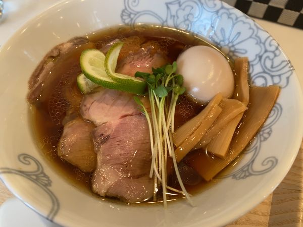 「中華そば850円+特製200円」@麺や 彩～iro～の写真