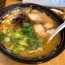 濃ゆか豚骨＋替玉