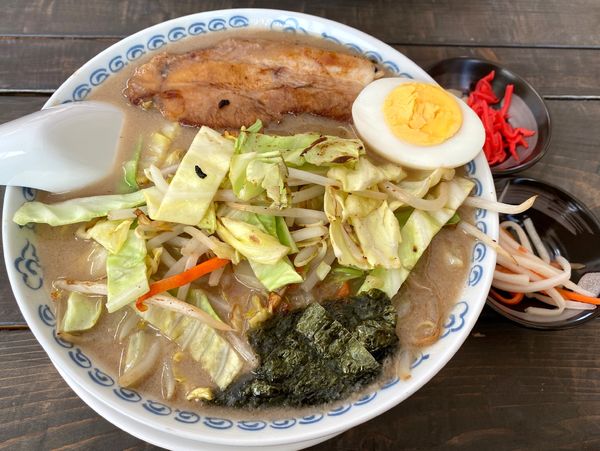 「特濃とんこつしょうゆラーメン 750円」@やきそば たこやき ハッピーの写真