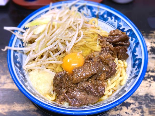 「牛すじぶっかけ￥900」@らーめんしょっぷ中吉 綾瀬店の写真