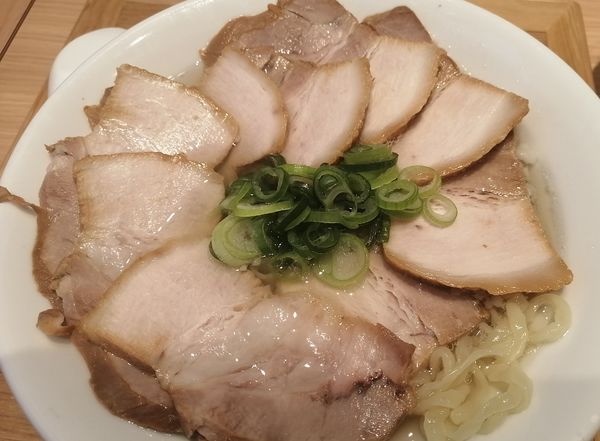 「会津山塩肉物語～福島三大鶏極上version～＋ぶためし」@ラーメンWalkerキッチンの写真