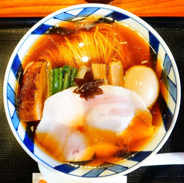 「特製中華そば」@食煅 もみじの写真