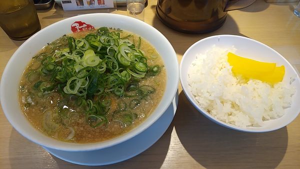 「ﾗｰﾒﾝ+九条ねぎ+無料ﾗｲｽ」@京都銀閣寺 ますたにラーメン 日本橋本店の写真