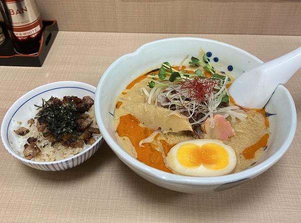 「季節限定・春のごま旨辛らーめん¥950＋α」@与ろゐ屋の写真