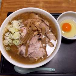 チャーシューめん ふつう（1,060円）＋生玉子（50円）