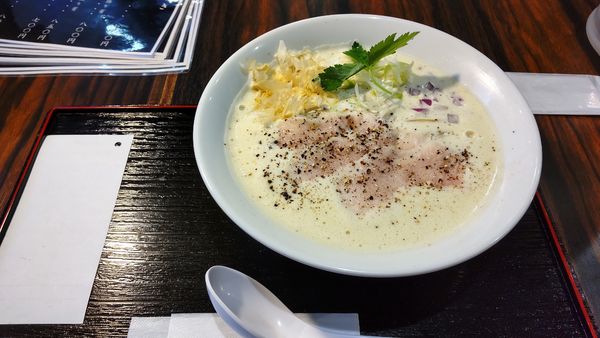 「鶏白湯ラーメン」@ラーメン まる五の写真