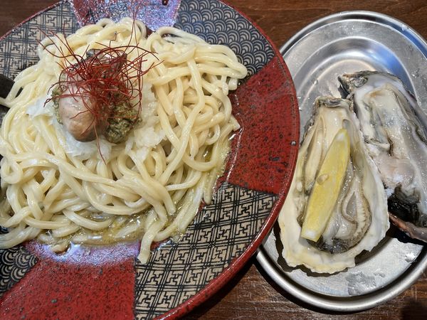 「牡蠣oysterまぜそば【素】790円＋生牡蠣2個200円」@牡蠣の掟の写真