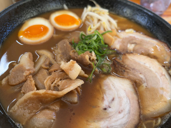 「肉肉大　中華そば」@中華そば うえたいの写真