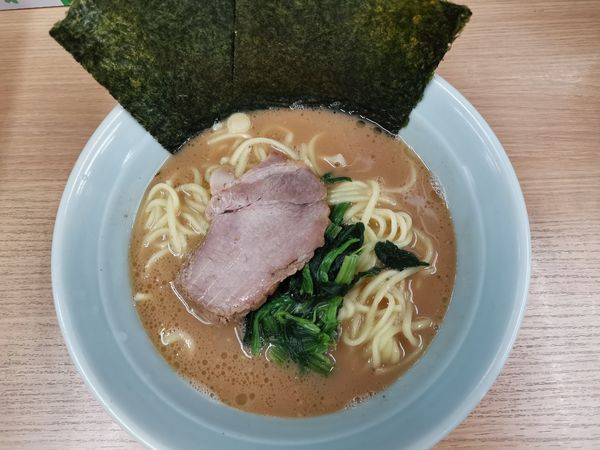「ラーメン並」@横浜ラーメン 武蔵家 日吉店の写真