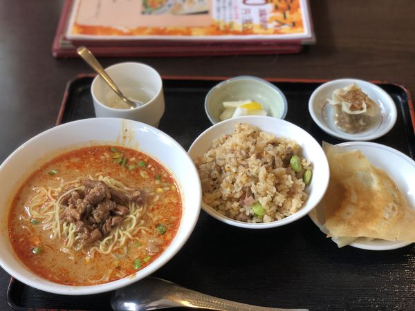 「ランチ 坦々麺と週替わり炒飯」@福来麺菜館の写真