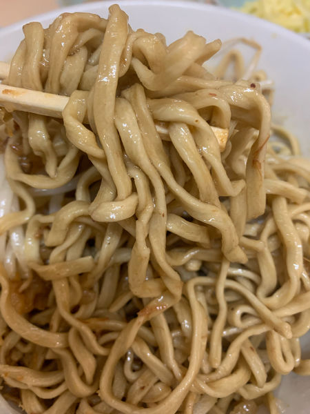 「汁なし(ヤサイ少なめニンニク)ネギ+チーズ」@自家製ラーメン 大者の写真