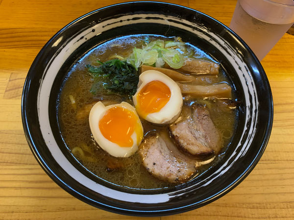 「家系ラーメン全のせ1,200円」@麺処 でら屋の写真