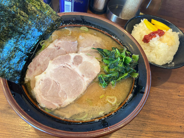 「らーめん¥750 チャーシュー¥200 半ライス¥100」@丸一の写真