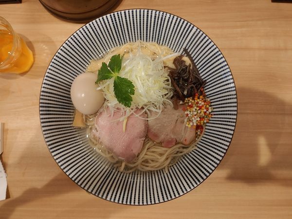 「鯛塩らーめん　謹製味玉」@和麺ぐり虎 名古屋店の写真