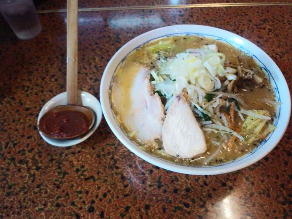 「味噌ラーメン大盛　辛味噌トッピング」@梵天丸の写真