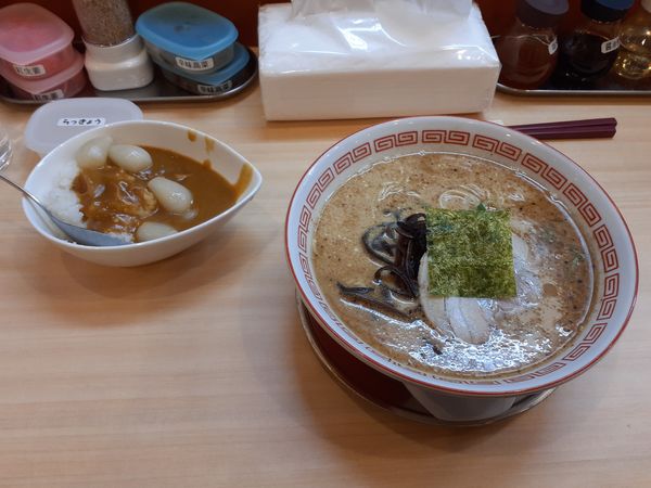 「醤油豚骨」@二十八代目 哲麺 鶴ヶ島駅前店の写真