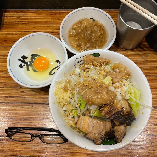 「汁なしそば【ミニ】アブラ」@雷 松戸駅東口店の写真