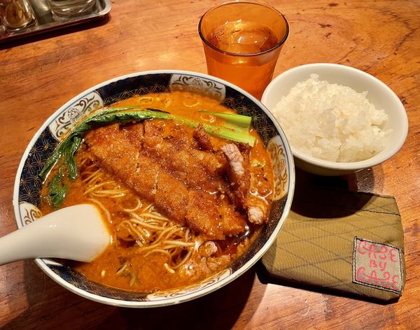 「排骨担々麺＋ご飯」@支那麺 はしご 銀座本店の写真