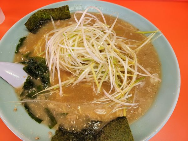 「ねぎ味噌ラーメン　中盛」@ラーメンショップ 小野路店の写真