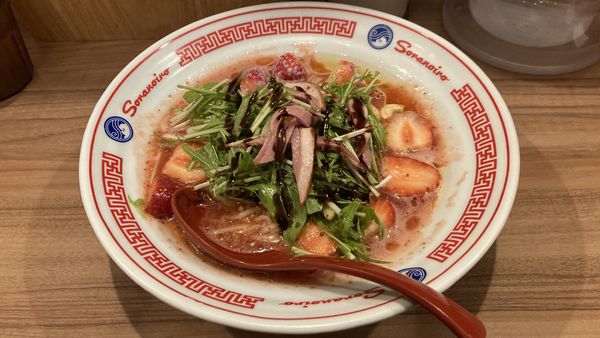 「期間限定 ソラのいちご冷麺2022」@ソラノイロ NIPPONの写真