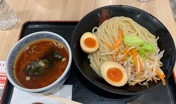 「辛つけ麺+玉子野菜  ￥900+￥200」@つけ麺専門店 三田製麺所 セブンパークアリオ柏店の写真