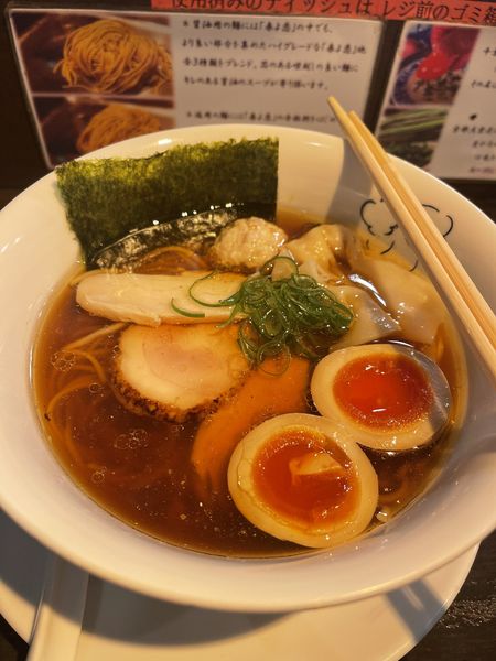 「特製鶏の醤油らーめん」@鶏喰～TRICK～の写真